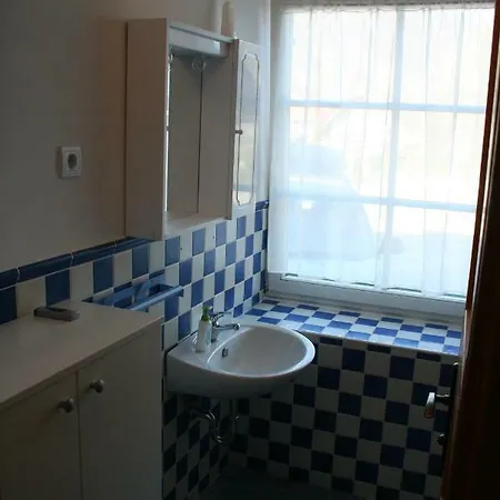 House With A View דירה בוהין